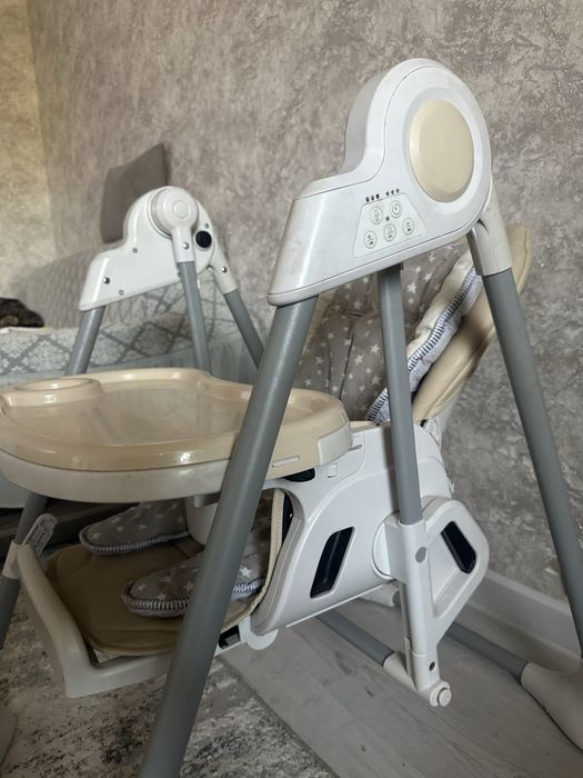 Детский стулчик для кормления. IVOLIA