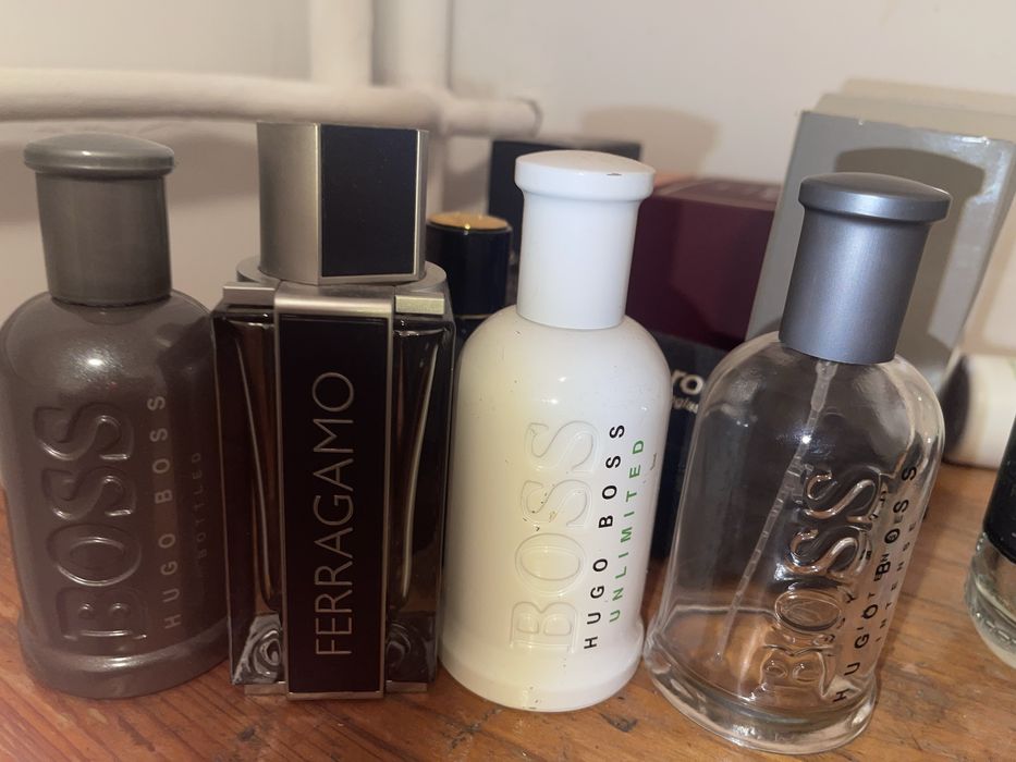 Vand sticle de parfum goale pentru coletie