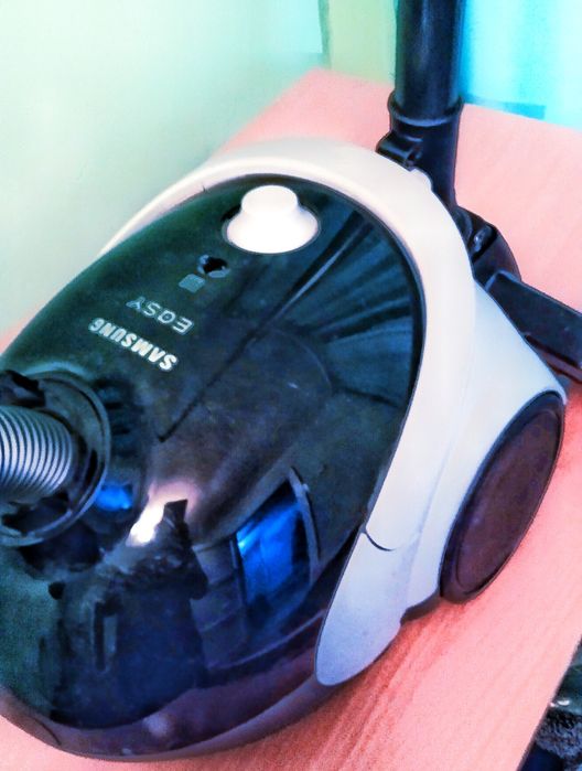 Два Пылесоса  Samsung