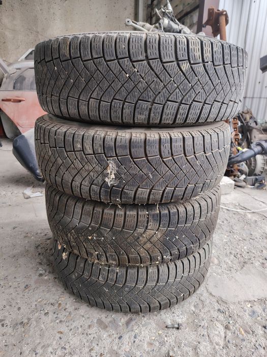 R 15 РЕЗИНА продам
