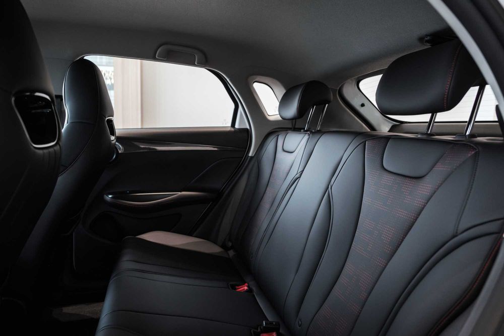 BYD е2 ( 405 km Luxe )