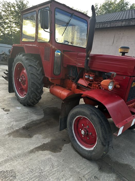 Tractor U650 cu utilaje