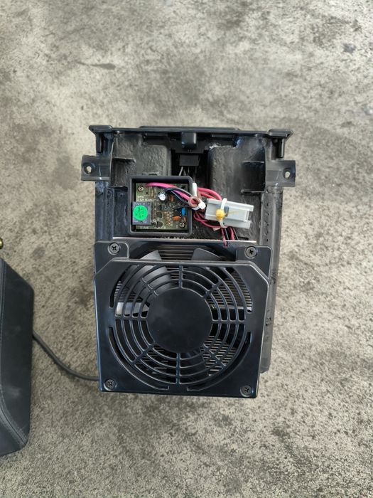 Хладилник/жабка за Range Rover Sport