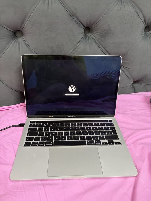 Vand macbook pro 2020 A2289 pentru piese