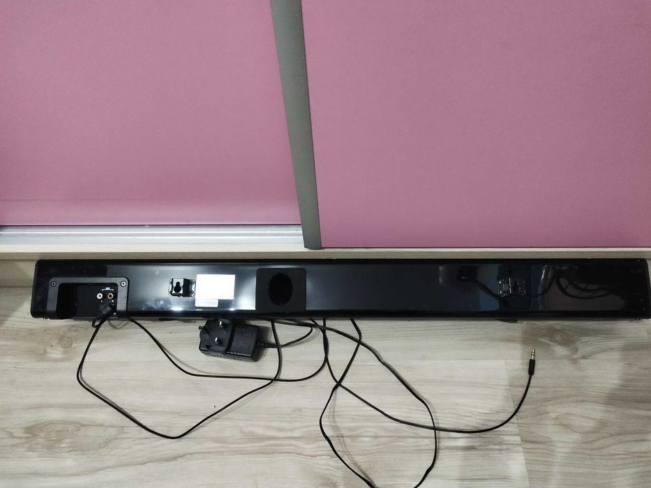 Продавам нов саунбар