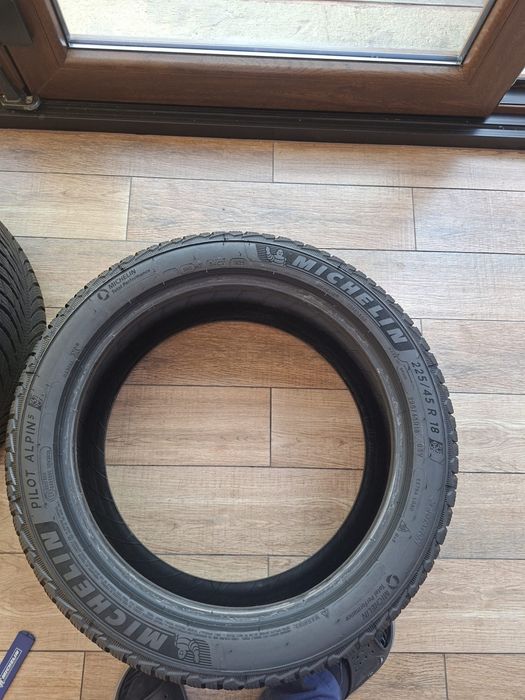Set 4 Anvelope Iarnă Michelin Pilot Alpin 5 – 2 Dimensiuni 225/45 R18 + 255/40 R18