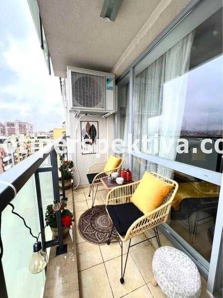 Продава се Тристаен апартамент в Пловдив, Кючук Париж - 95 кв.м за 2053 €/кв.м - Снимка #2