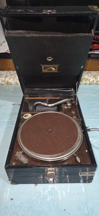 Patefon original Functional "His Marlster's Voice" + 4 placi