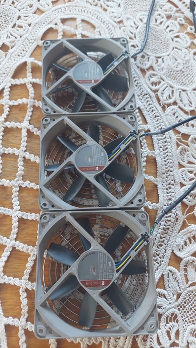 3 ventilatoare noctua NF-S12B redux-1200 PWM