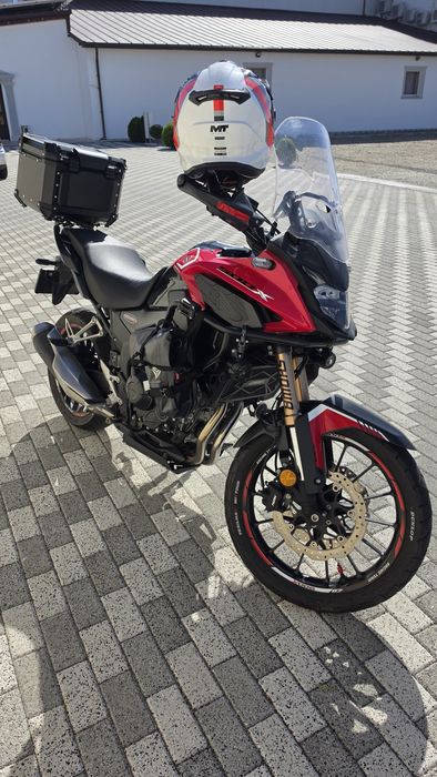 Motocicleta Honda CB500X 2023