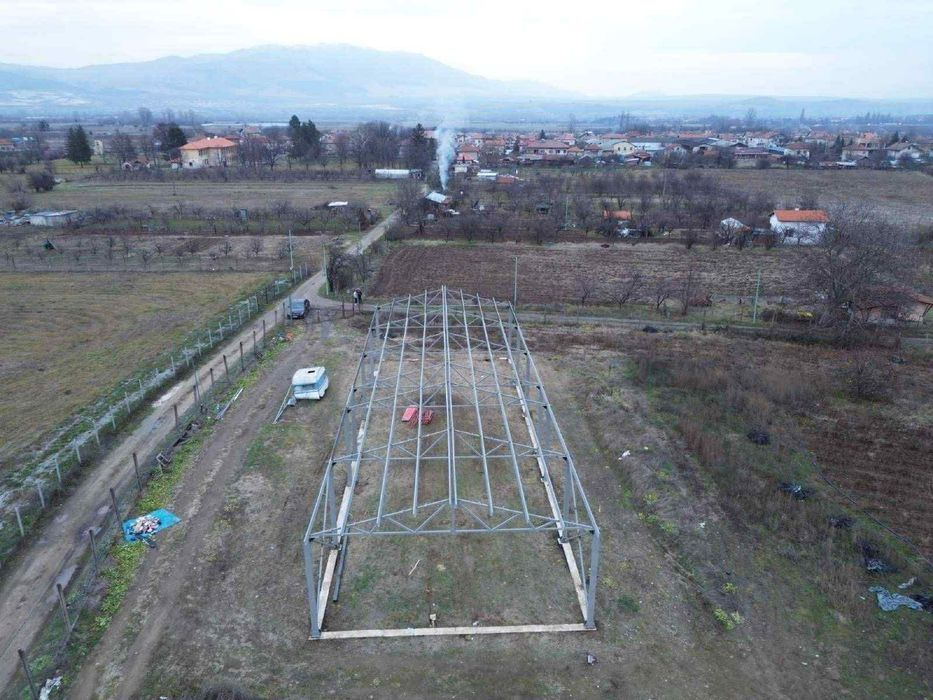 Метално хале 420 кв + 8 дка парцел