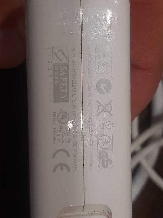 Adaptor de alimentare original Apple de 85W MagSafe 2 A1424
