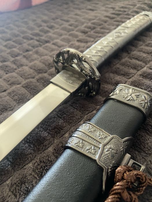 katana traditional japoneza