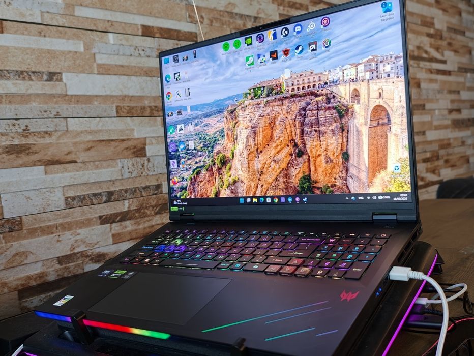 Acer Predator Helios 18 Ai Mini Led Nvidia RTX 5080 16GB DDR7 Гаранция 2800 €