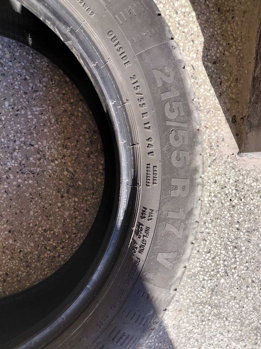 Продавам гуми Continental 215/55 R17, DOT 4618, летни.