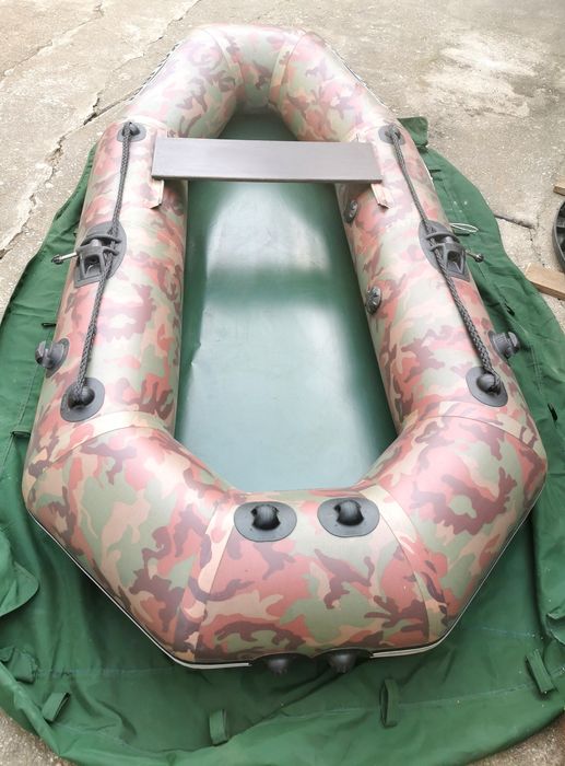 Vând barcă gonflabilă COLIBRI camouflage K 210-C.