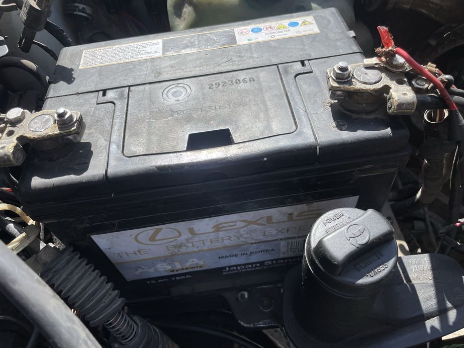 Продам срочно гольф 3