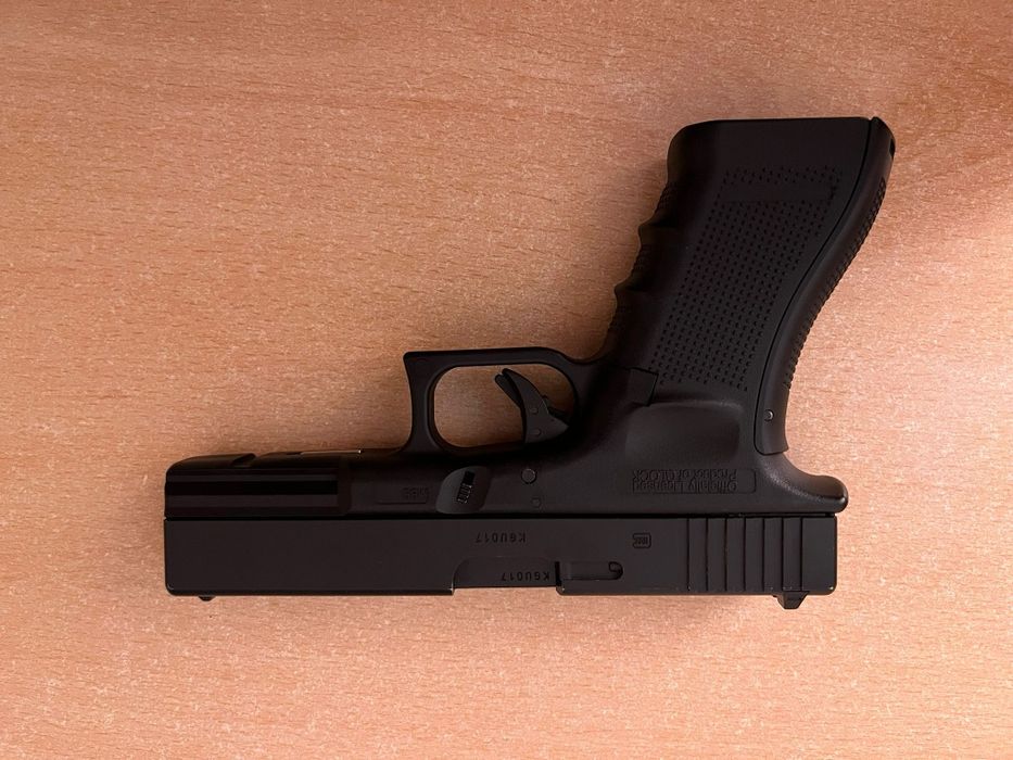 glock 17 gen 3 - Airsoft | OLX.ro