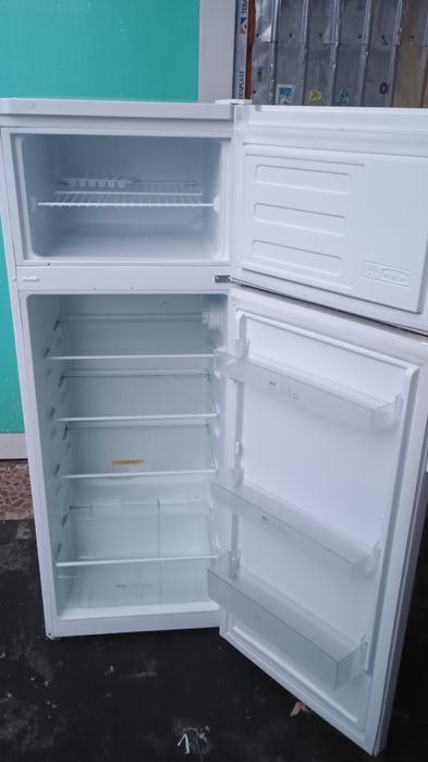 Frigider Arctic Asigur Transport