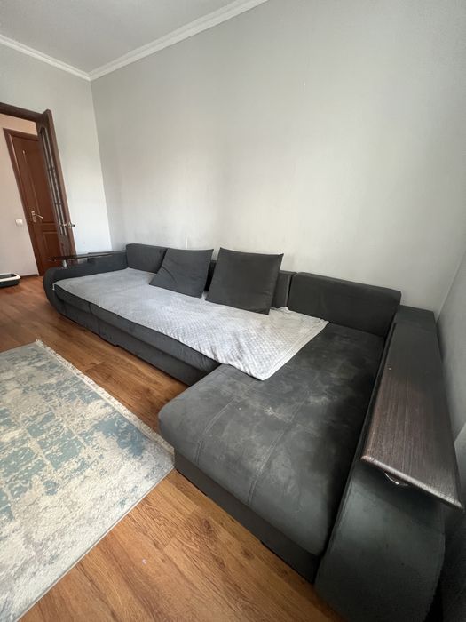 Диван большой  Срочно