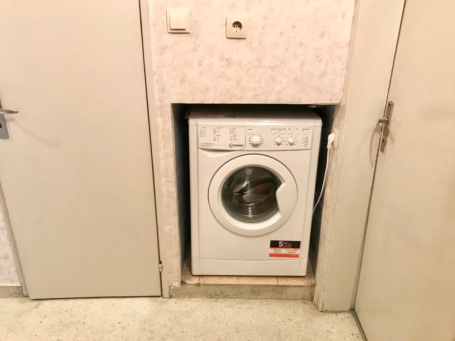 Дава се под наем Тристаен апартамент в София, Гоце Делчев - 106 кв.м за 718.08 € - Снимка #7