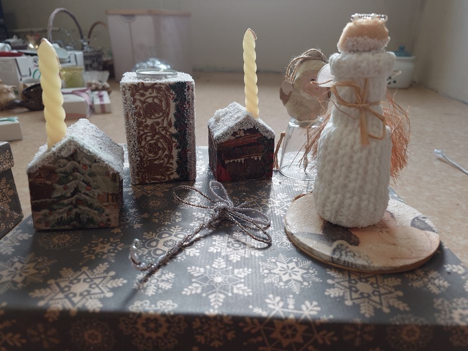 Ръчно изработени коледни играчки