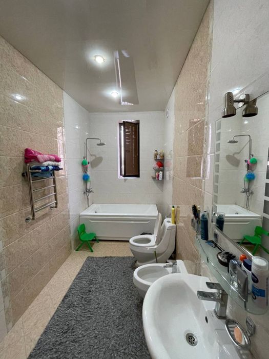 Продаётся дом в центре города