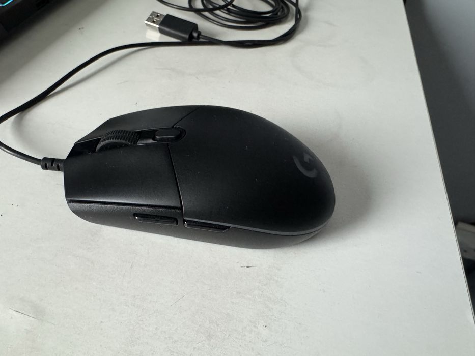 Мышка logitech g102 с ковриком