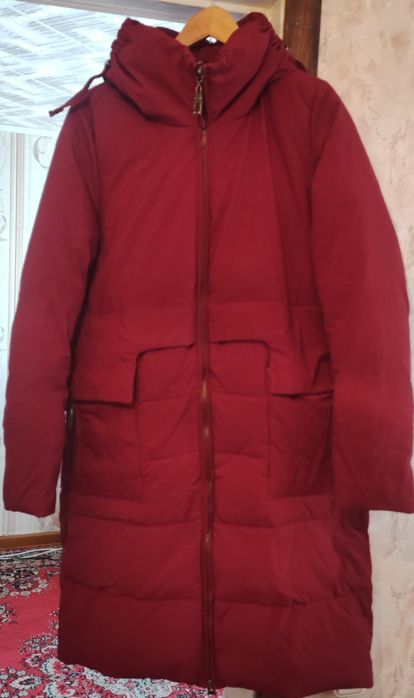 Женский пуховик.