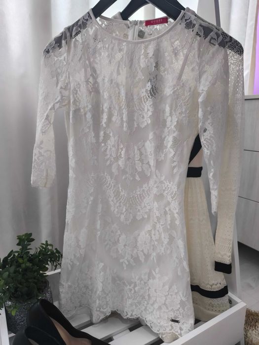 Рокля GUESS, размер XS, гр. обиколка 80см, от мишница до долу 60см.