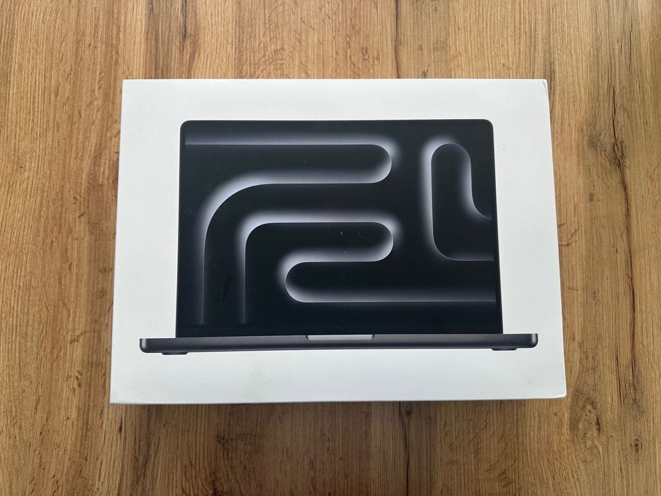 ЧИСТО НОВ MacBook Pro 14" M4 MAX 14-CPU, 32-GPU, 36GB RAM, 1TB SSD