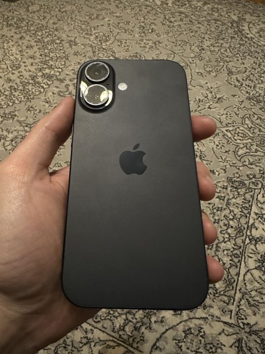 Iphone 16 черный в отличном состоянии