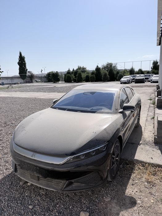 BYD Han 3.9, 2024 г. — пробег 28 000 км