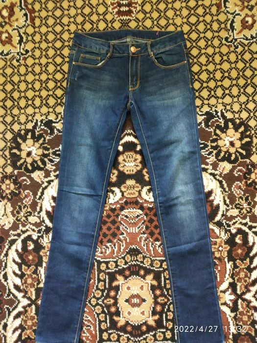 Джинсы для девочек и девушек