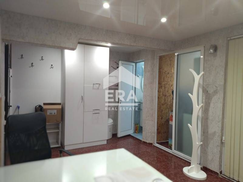 Продава се Двустаен апартамент в Варна, Генералите - 50 кв.м за 2860 €/кв.м - Снимка #2