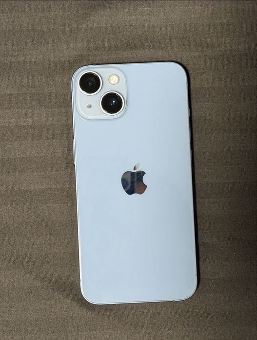 iPhone 14 в хорошем состоянии