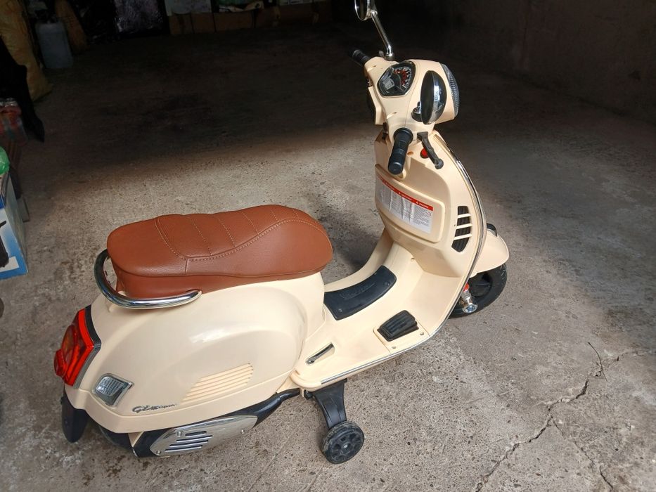 Детско моторче  Vespa
