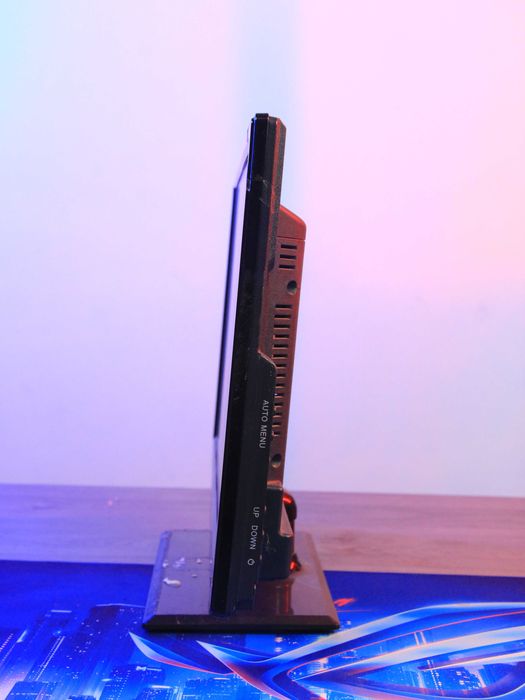 Arzon narxda 19lik monitor sotiladi