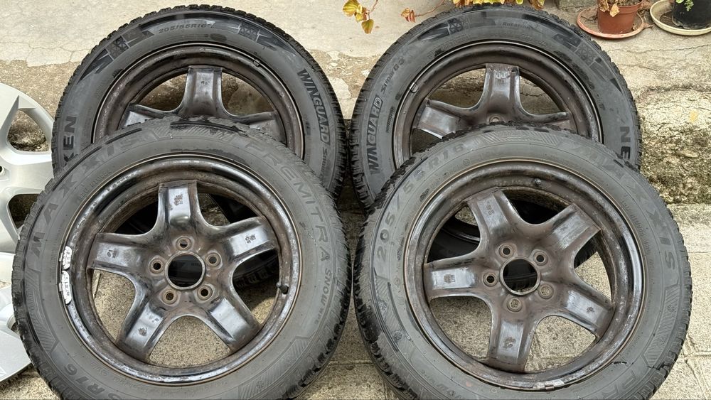 16” структурни джанти за Opel с добри зимни гуми 205/55/16 (2 х Maxxis Premitra Snow 91H (DOT3520) + 2 х Nexen WINGUARD SNOW G3 WH21 91T (DOT 2724))