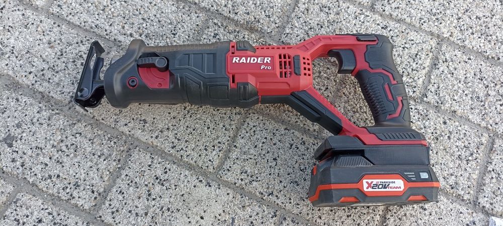 Адаптер преходник за Parkside Dewalt Makita Bosch Total преход батерия