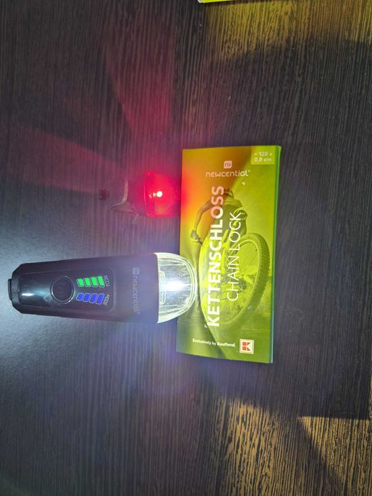 Set Lumini Bicicleta LED cu acumulator litiu-ion, far & stop, Kaufland, marca Newcential