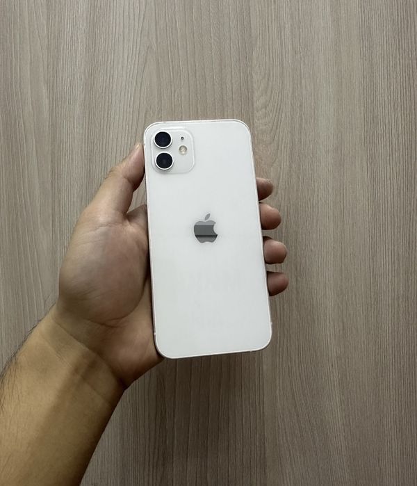 Продам Айфон 12 128gb 75%