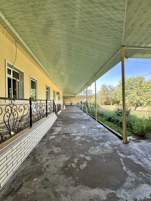 Прадайотса  дом, Уч кахрамон  Парвоз.