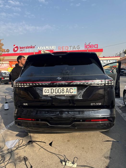 Dongfeng 008 Ultra Full Electric