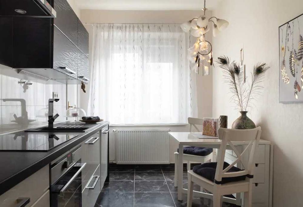 Дава се под наем Тристаен апартамент в Пловдив, Христо Смирненски - 92 кв.м за 265.2 € - Снимка #4