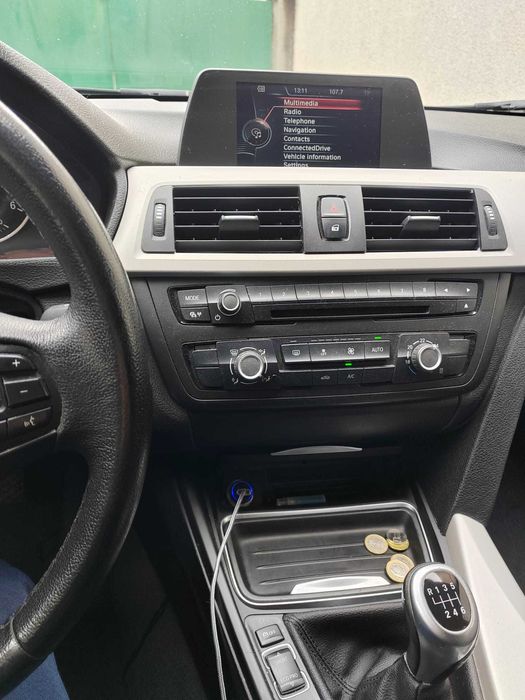 Vând BMW Seria 3- 318d Touring, Octombrie 2014,break