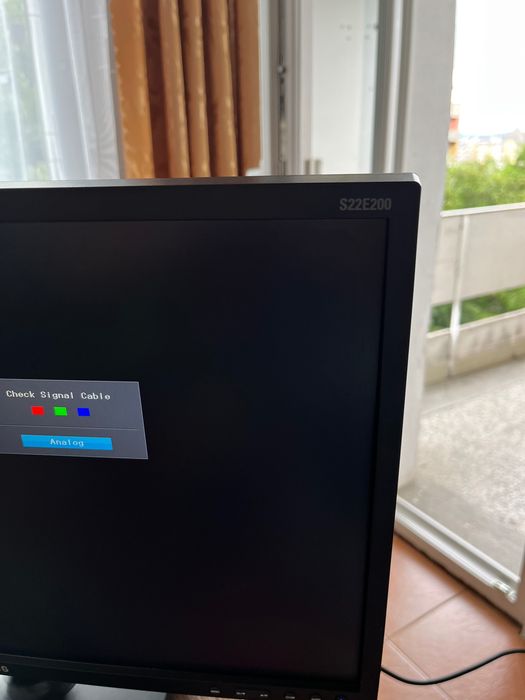 Монитор Samsung S22E200 Business (официално от серията SE200)