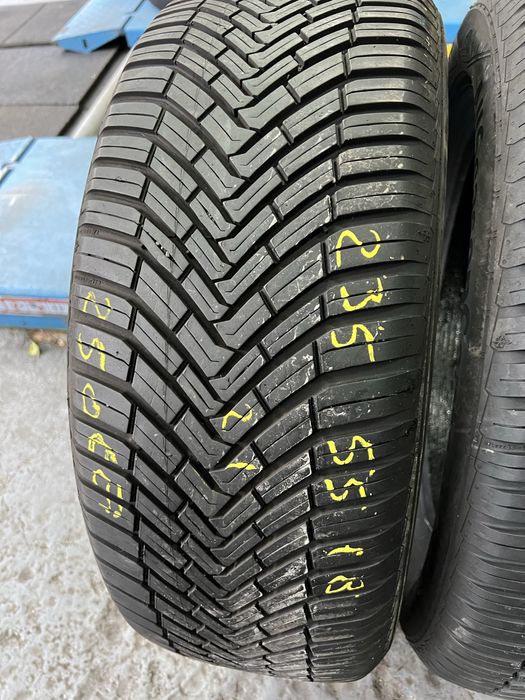 235 55 18 Continental all season