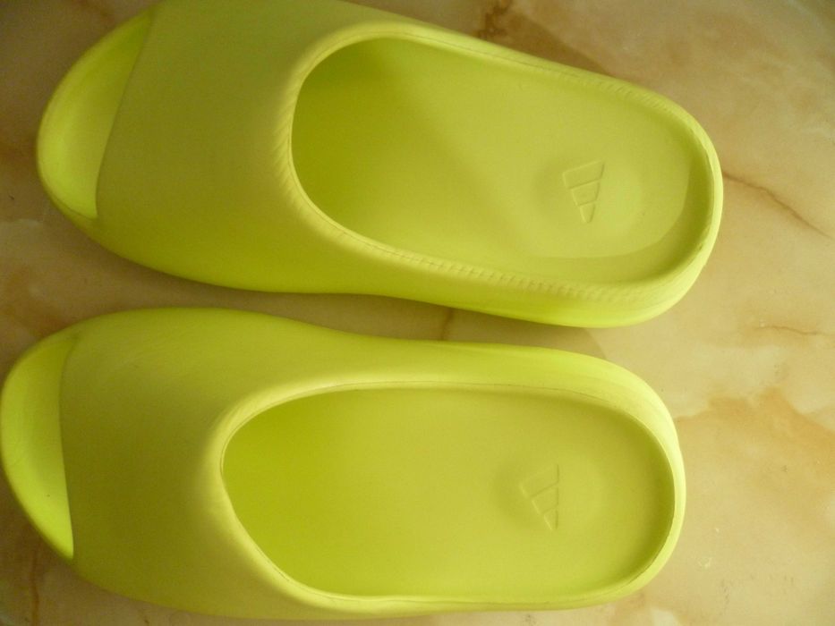 ADIDAS чехли №39