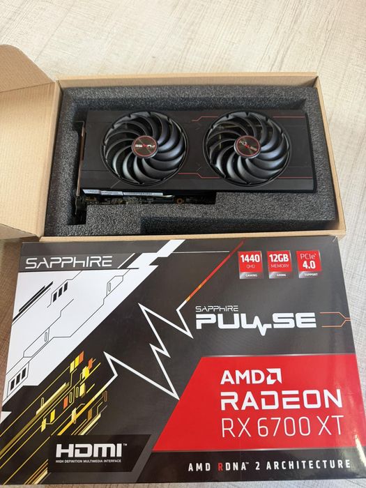 Продавам Видеокарти AMD RADEON RX 6700 XT И RX 6800 XT – 6 БРОЯ!